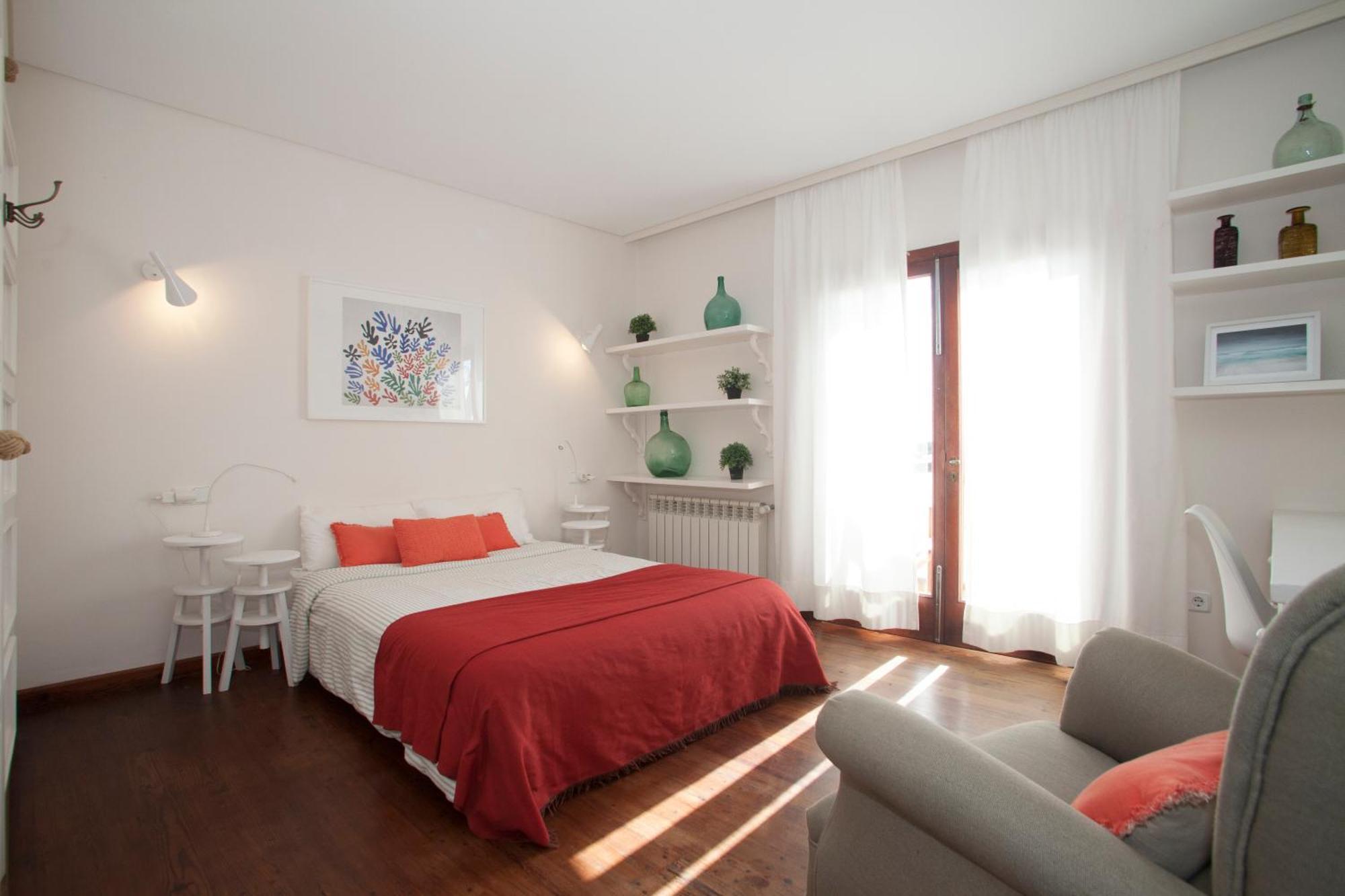 Incredibly Charming By The Sea Of Son Veri Villa